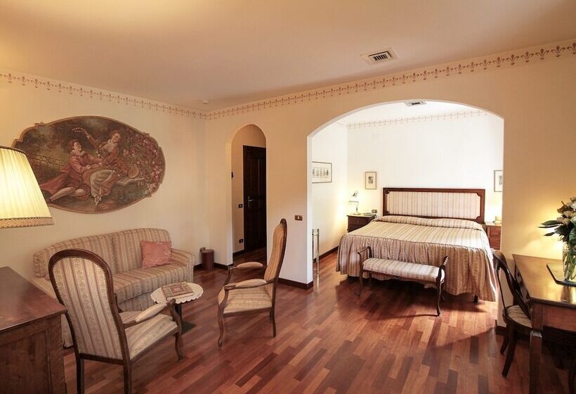 スイート, Villa Luppis