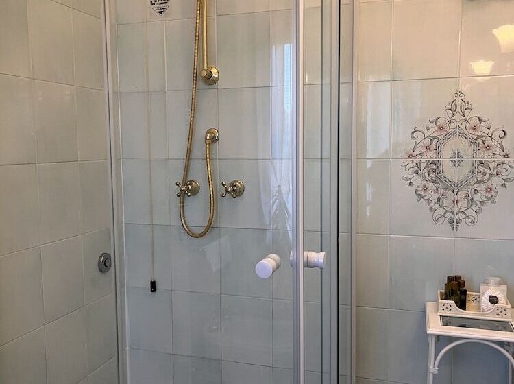 ベーシックルーム, Villa Luppis