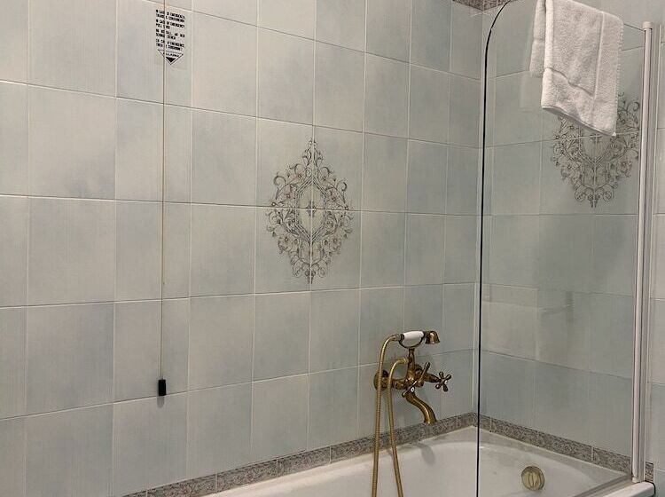 ジュニアスイート, Villa Luppis