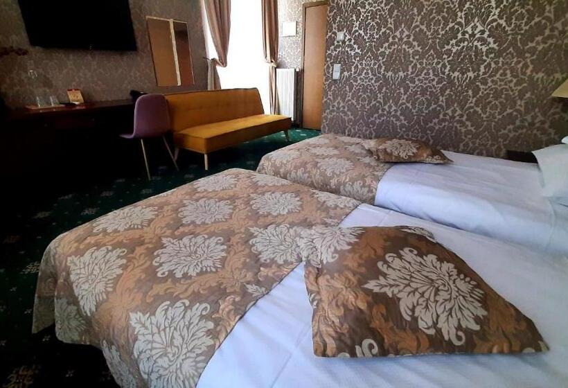 غرفة ديلوكس ثلاثية, Villa Tradycja