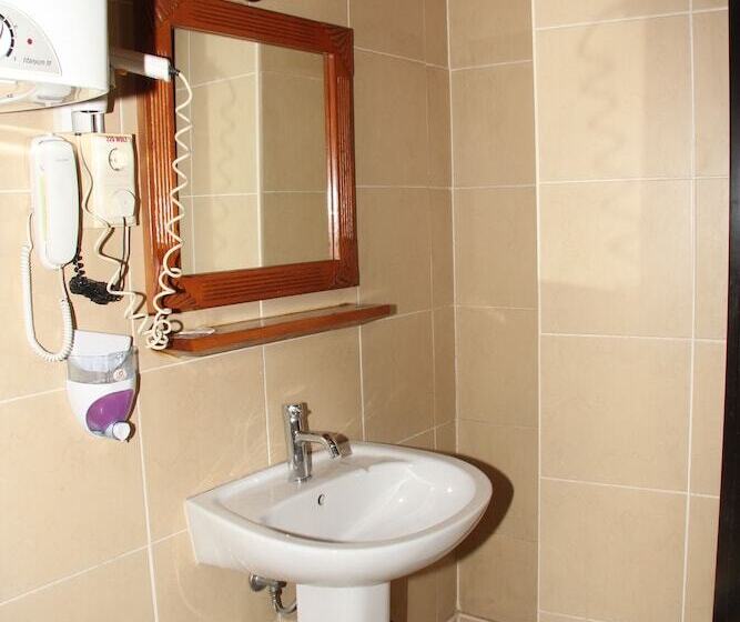 غرفة قياسية فردية, Zeynep Hanim Konagi