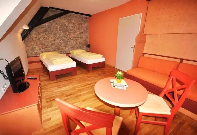 スタンダードトリプルルーム, Jufa Hotel Meersburg Am Bodensee