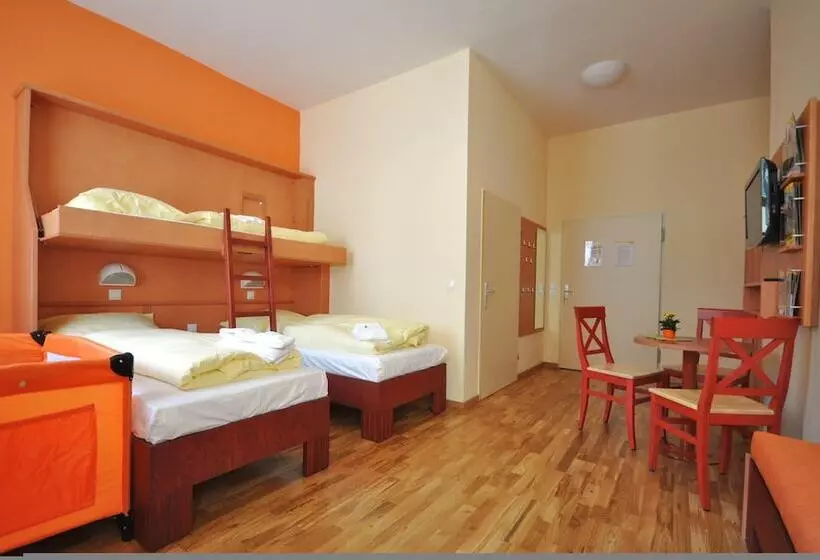 スタンダードトリプルルーム, Jufa Hotel Meersburg Am Bodensee
