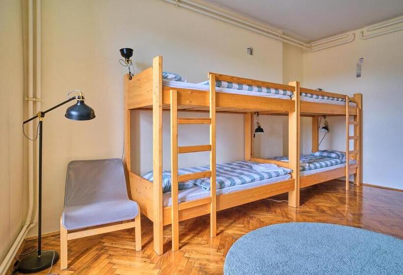 اتاق استاندارد چهار تخته, Samostan Mekinje