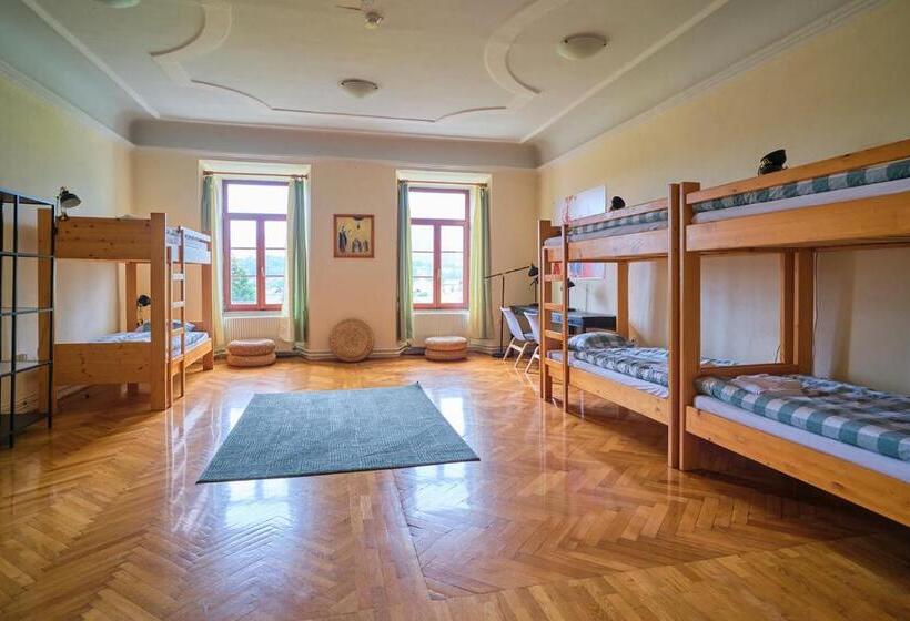 اتاق خانوادگی, Samostan Mekinje