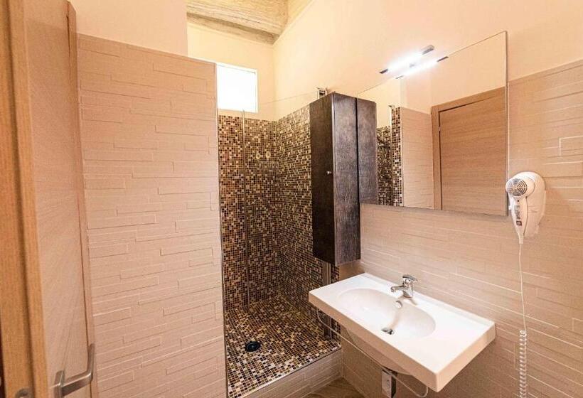 חדר סטנדרט, Lo Scoglio Dei Volsci