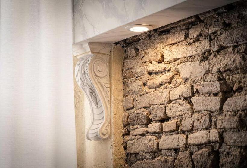 חדר סופריור לשלושה, Lo Scoglio Dei Volsci