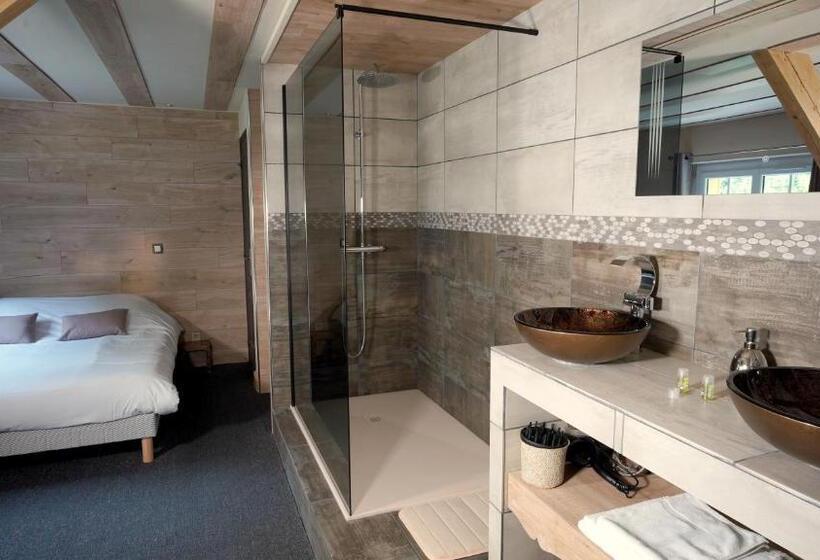 山景套房, La Sapinière