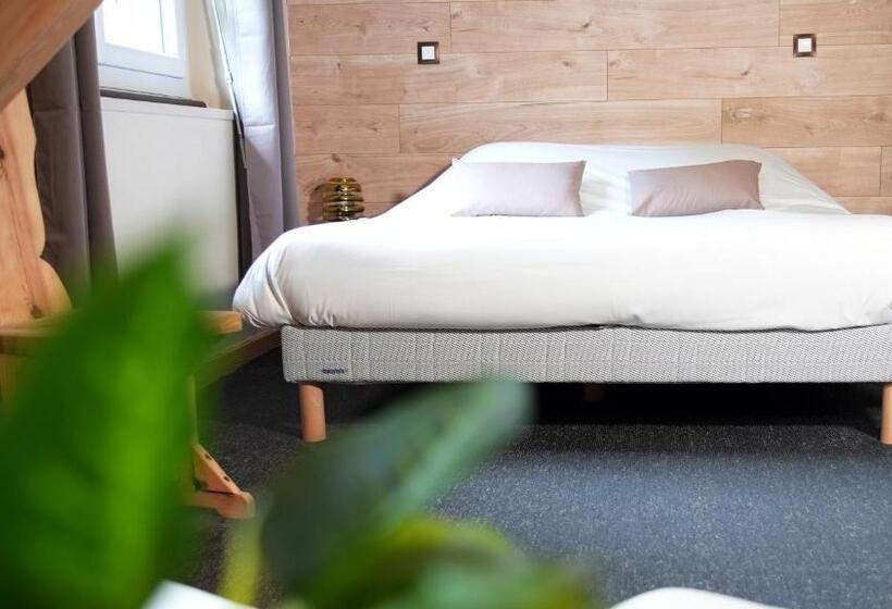 山景套房, La Sapinière