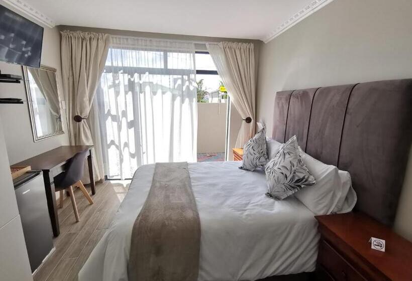 스탠다드 룸, Lucolo Palace B&b   East London