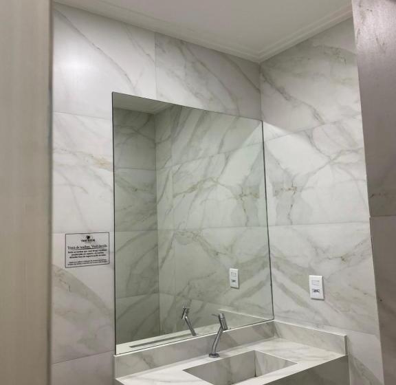 اتاق استاندارد, The Reds Pousada