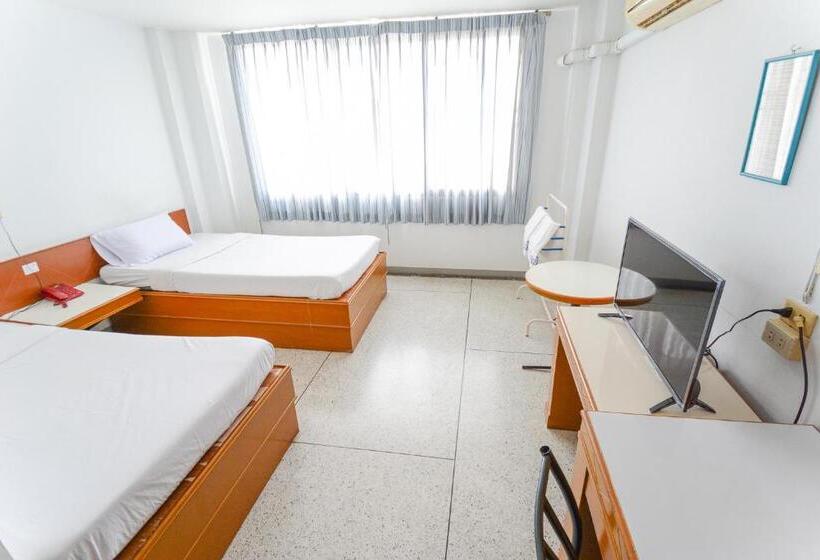 Standard Szoba, Tokyo