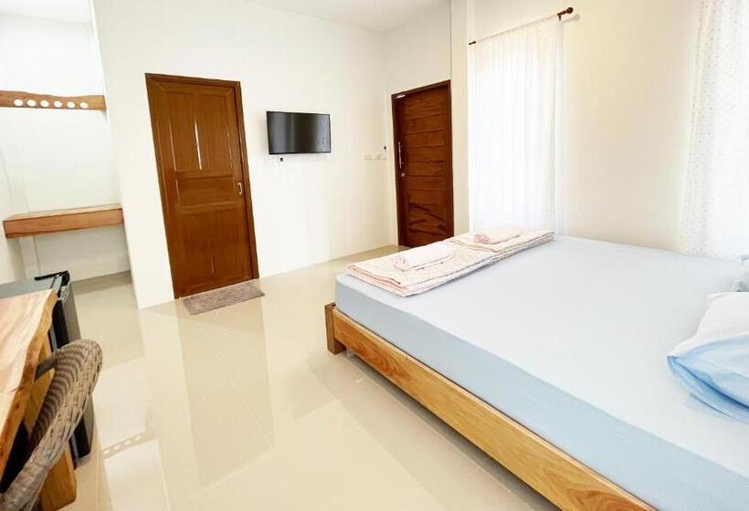 اتاق استاندارد با چشمانداز باغ, ครูหนูบ้านพัก แหลมงอบ Krunou Baanpak