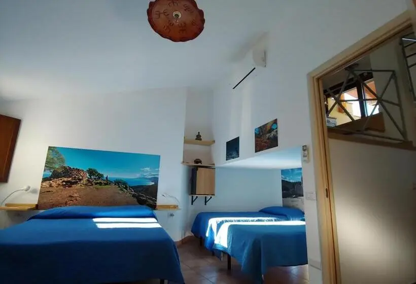 スタンダード4人部屋, Affittacamere Dorgali B&b Da Zietto