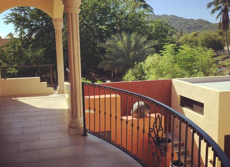 1 Bedroom Penthouse Apartment, Villa La Joya