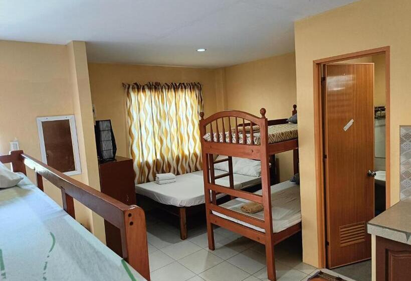 Quarto Familiar, Allen Marie Shiphaus