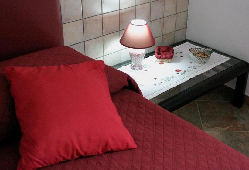 Номер Стандарт, B&b S Arrosa Antiga