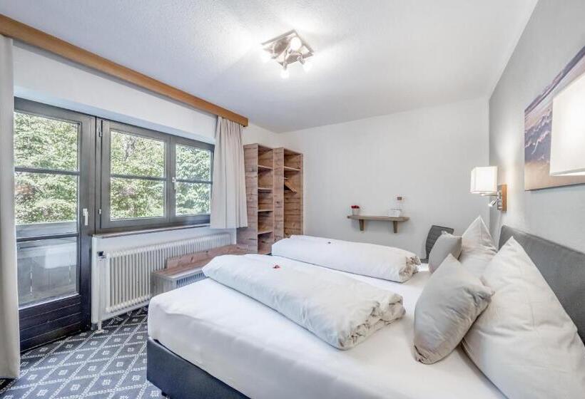 اتاق استاندارد با بالکن, Corso`s Annabell   Bed & Breakfast