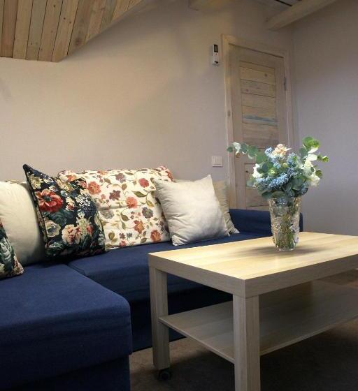 اتاق خانوادگی, Dp Art Residence Self Check In