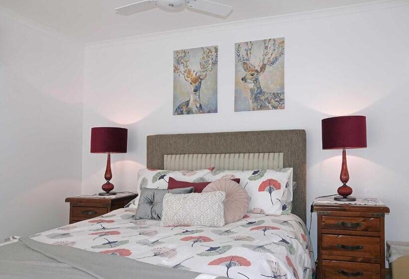 חדר משפחתי, Glenview Alpaca Farm