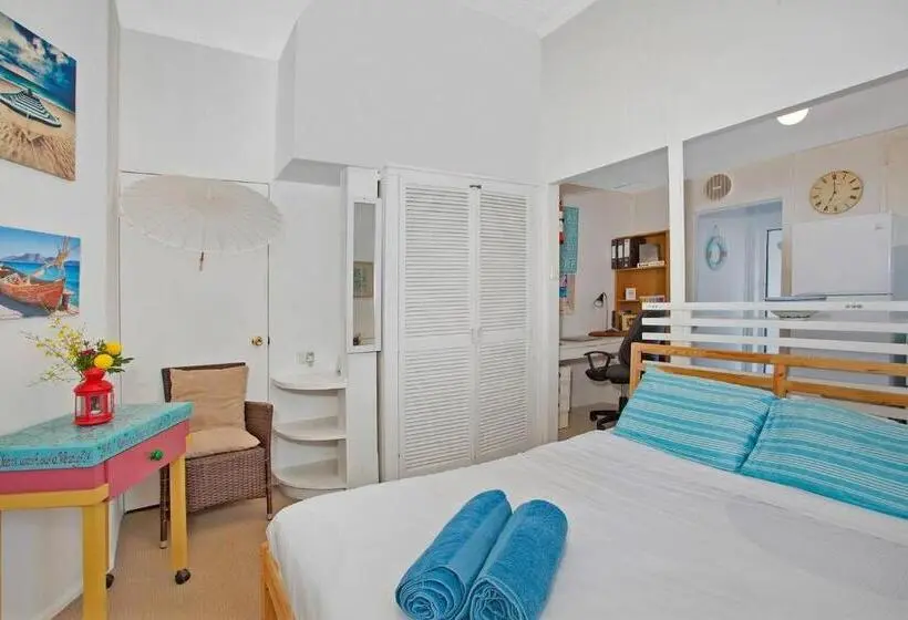 デラックススタジオ, Marine Parade