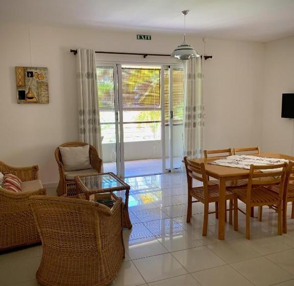 آپارتمان 1 خوابه با چشم‌انداز دریا, Villa Oliveraie Apartments