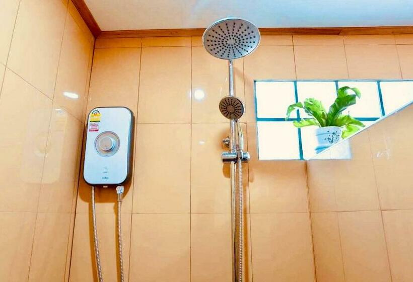 غرفة ديلوكس سرير كينج, Rinna Resort