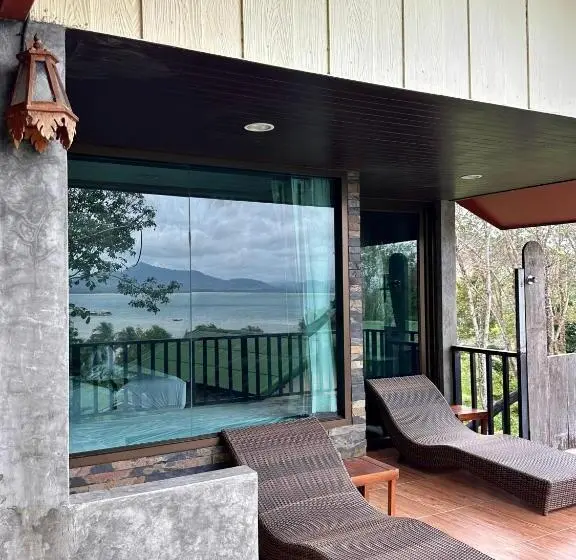 オーシャンビューのスーペリアトリプルルーム, Rinna Resort