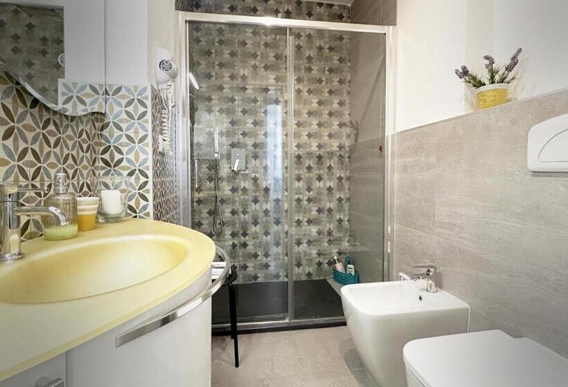 اتاق استاندارد با تخت بزرگ, Affittacamere Everest