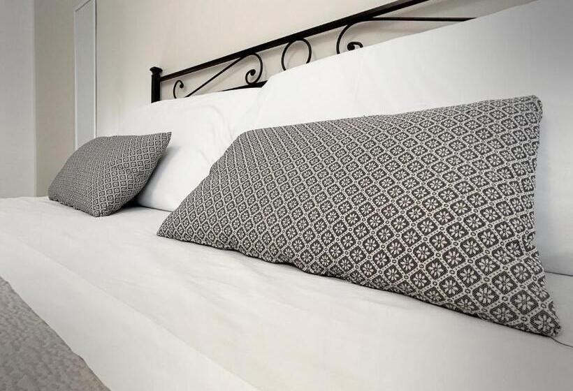 اتاق استاندارد با تخت بزرگ, Affittacamere Everest