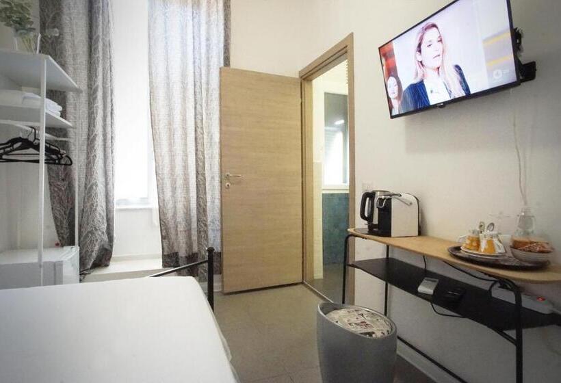 اتاق استاندارد یک نفره, Affittacamere Everest