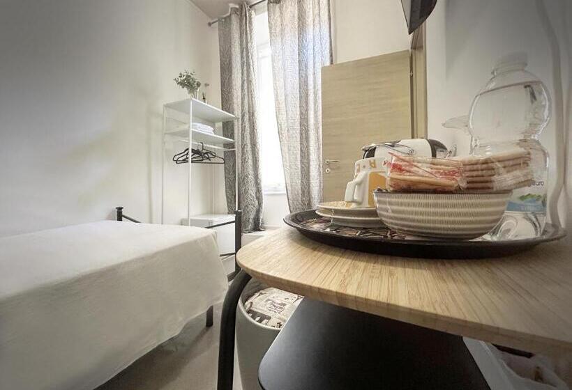 اتاق استاندارد یک نفره, Affittacamere Everest