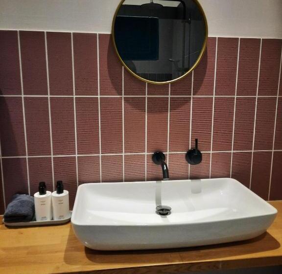 キングサイズベッドのデラックスルーム, Inn The Green