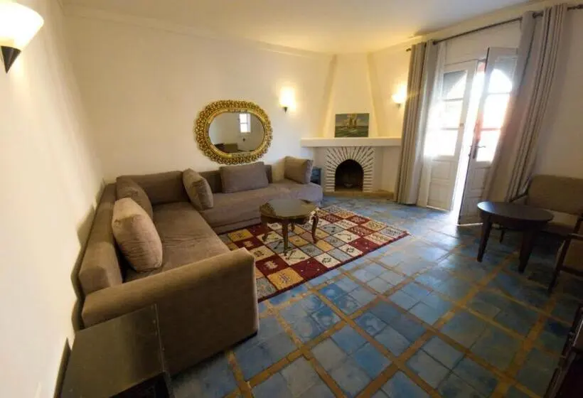 Sviitti Allasnäkymä, Villa Thaifa