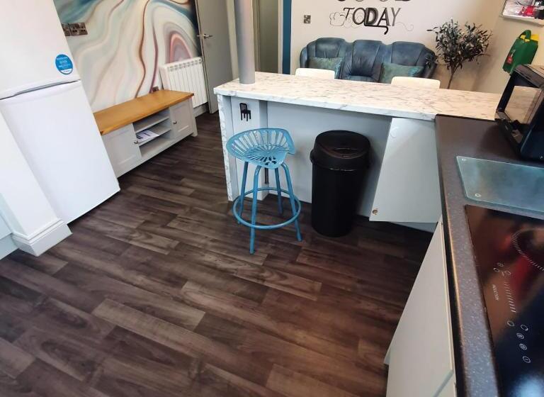 デラックスルーム, Contractor Friendly From  Tobs Norwich