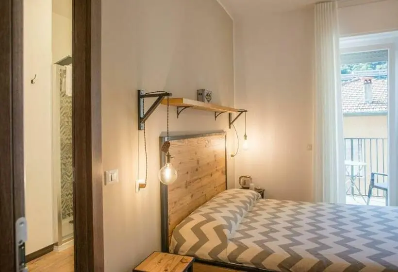 اتاق استاندارد با بالکن, Officina Rooms