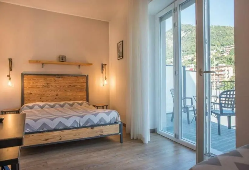 اتاق استاندارد با تخت بزرگ برای معلولان, Officina Rooms