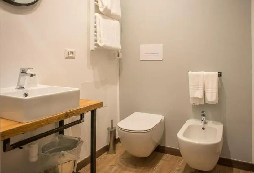 اتاق سوپریور چهار تخته, Officina Rooms