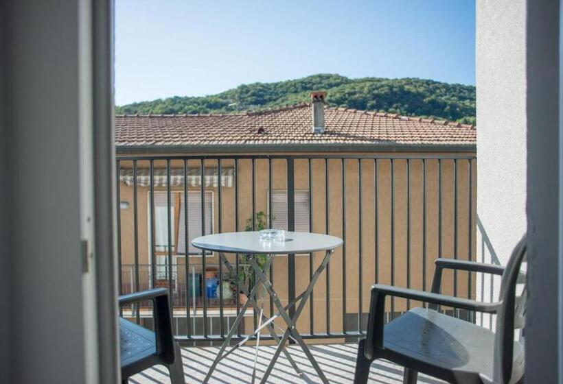 اتاق استاندارد با بالکن, Officina Rooms