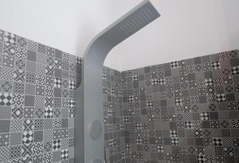 اتاق استاندارد با بالکن, Officina Rooms