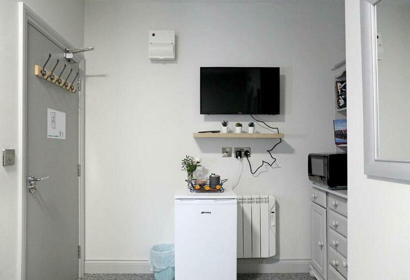 デラックスルーム, Contractor Friendly From  Tobs Norwich