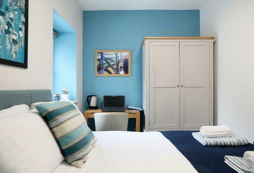 デラックスルーム, Contractor Friendly From  Tobs Norwich