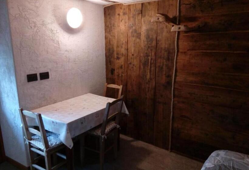 家庭山景房, Agri B&b Lou Col