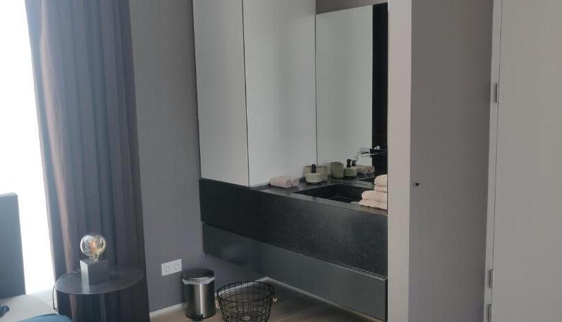 اتاق لوکس, Bed & Wellness Boxtel, Luxe Kamer Met Airco En Eigen Badkamer