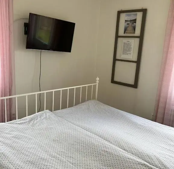 レイクビュースタンダードルーム, Bergåsa Bed & Kitchen Drängsered