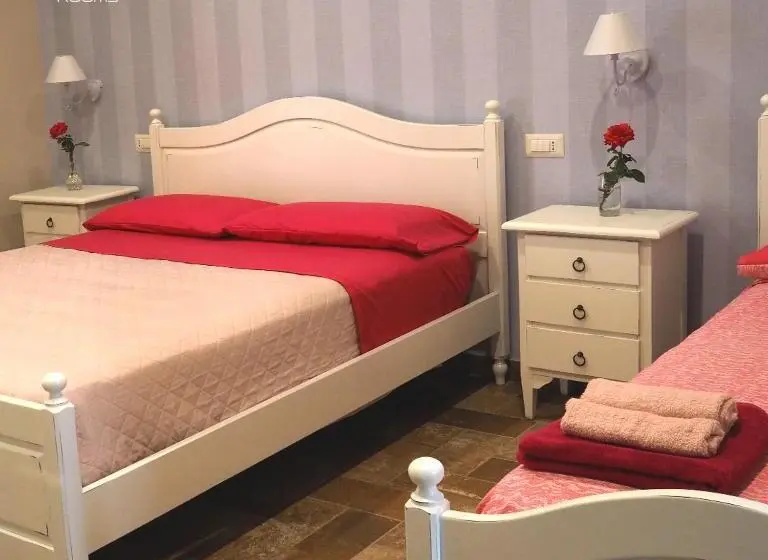 スーペリアトリプルルーム, Rubilia Rooms Pompei