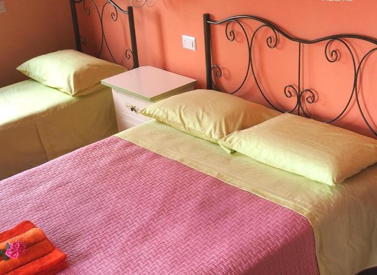 اتاق سوپریور سه تخته, Rubilia Rooms Pompei