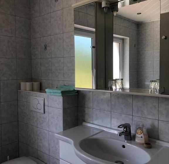 חדר סטנדרט עם מרפסת, Fremdenzimmer& Appartementhaus Blassnig