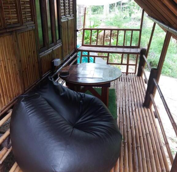 Номер Стандарт с Балконом, Seacroft Bamboo Village