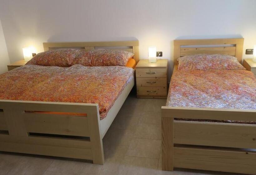 Трехместный Номер Deluxe, Penzion Rita